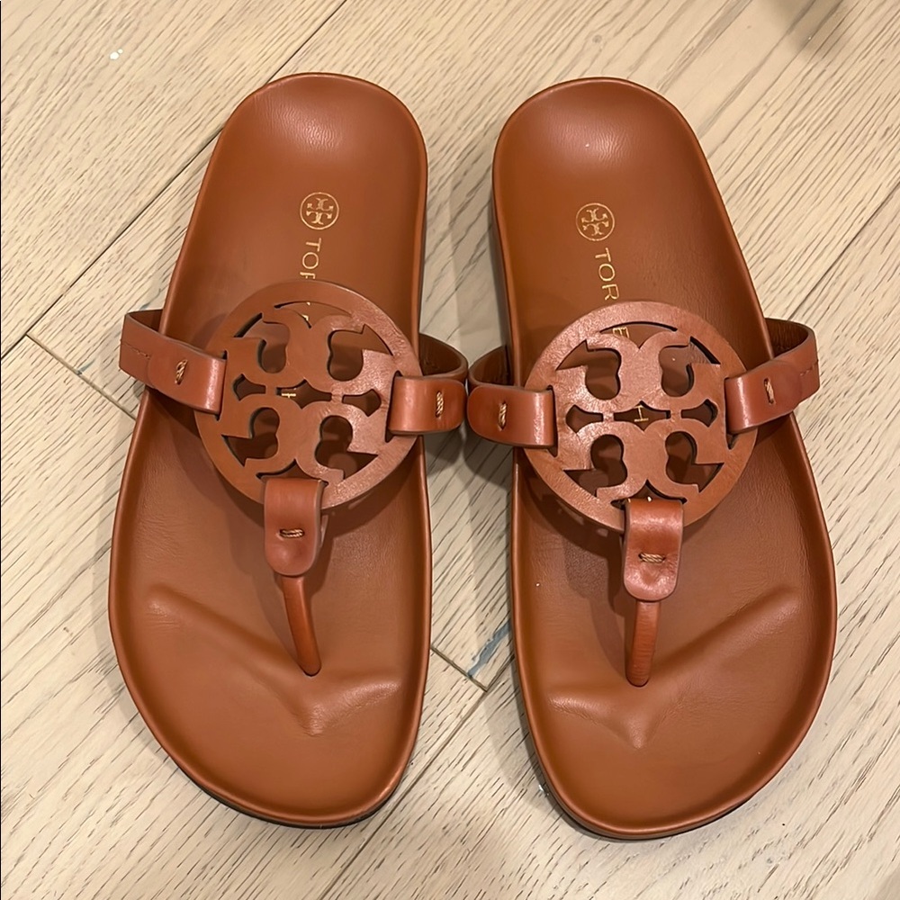 Brand New Tory Burch Tan Leather Sandals
